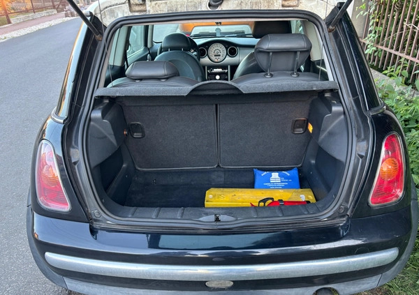 MINI Cooper cena 10000 przebieg: 180000, rok produkcji 2002 z Starachowice małe 137